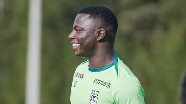 Mientras resuelve su futuro, Marino Hinestroza se mantiene en Nacional y celebra su cumpleaños Foto: Nacionaloficial