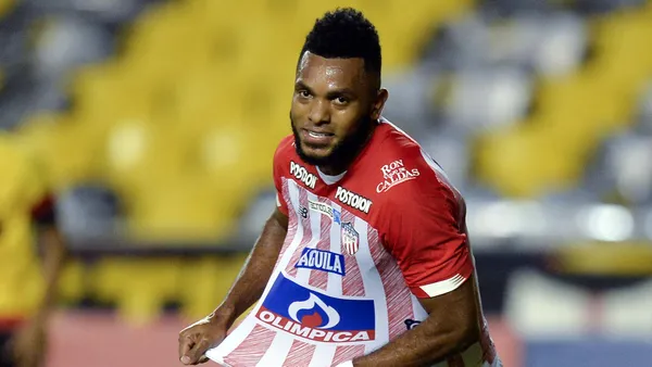 Miguel Ángel Borja hizo todo lo que pudo en Junior de Barranquilla pero no les alcanzó para seguir jugando la Copa Sudamericana.