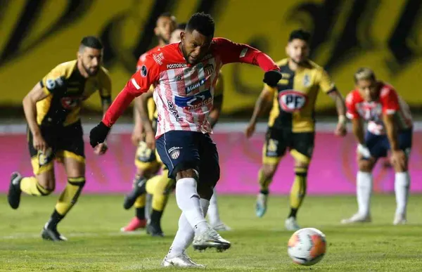 Miguel Ángel Borja hizo todo lo que pudo en Junior de Barranquilla pero no les alcanzó para seguir jugando la Copa Sudamericana