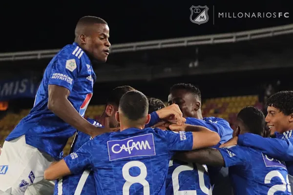 Millonarios FC goleó a Alianza Petrolera gracias a la intensidad, la presión tras pérdida y la circulación de balón. Alberto Gamero silenció a sus críticos.