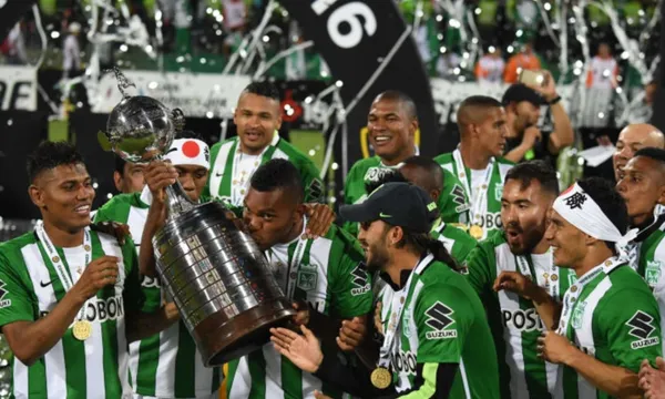 Mira el jugador que ya está libre y dispuesto a negociar su regreso al fútbol colombiano, donde Atlético Nacional parte con la ventaja