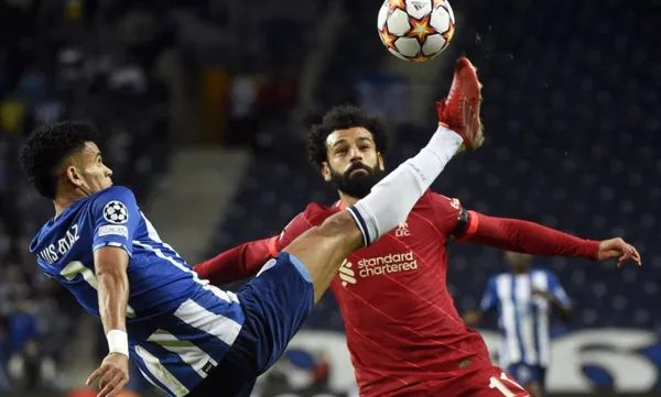 Mohamed Salah, Diogo Jota y Roberto Firmino suelen usar la misma referencia.