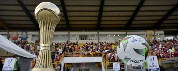 Muchos equipos definen su clasificación en las últimas fechas de la liga.