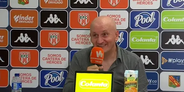 Pablo Repetto en la rueda de prensa de Atlético Nacional. Foto tomada de rueda de prensa DIMAYOR.