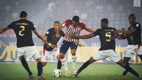 ¡Pelea internacional por Quiñones! Junior vs. equipo japonés. Foto: Instagram