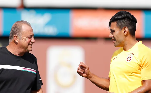 Radamel Facao este lunes, 16 de agosto de 2021, fue convocado para jugar en la victoria de su equipo el Galatasaray contra el Giresunspor, el marcador final fue de dos goles a cero. Radamel con ese juego sumó 400 partidos disputados en Europa. Falcao ingresó al minuto 80 para sustituir al delantero Mbaye Diagne. Según fuentes extra oficiales Falcao tiene un acuerdo con el entrenador Fatih Terim para poder acelerar su salida del club de una manera más estratégica.