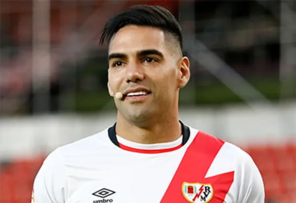 Radamel Falcao conmovió a todos los hinchas del Rayo Vallecano por el mensaje de felicitaciones que le envió al equipo pese a que él se encuentra lesionado. Ya hay posible fecha de regreso de Falcao a jugar.