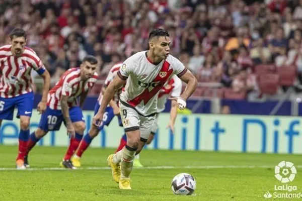 Radamel Falcao goleó a su ex equipo el Atlético de Madrid en La Liga de España.