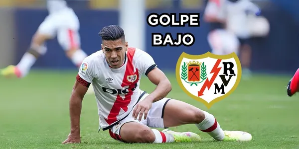 Radamel Falcao recibe un golpe bajo en el Rayo Vallecano de España.