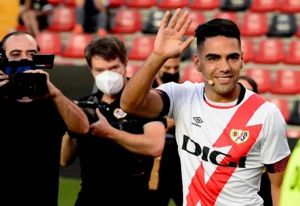 Radamel Falcao tiene incertidumbre sobre su futuro en España y en paralelo hizo una valoración de lo que ha sido su estancia en el Rayo Vallecano.