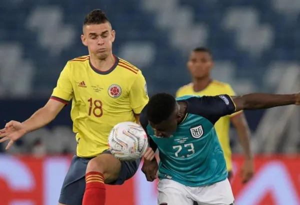 Rafael Santos Borré no ha dado la talla en la Selección Colombia y su presencia en el equipo equivale a tener a un jugador menos en las Eliminatorias Sudamericanas.