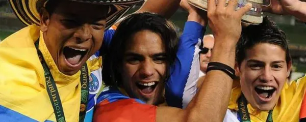 Rafael Santos Borré podría sumarse a Radamel Falcao y una larga lista de Cafeteros campeones.