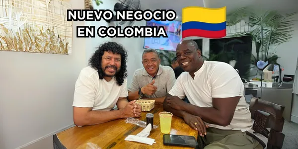 René Higuita apoyando a El Bendito Fajardo con su nuevo negocio en Colombia.