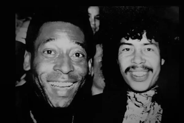 René Higuita lamentó la muerte del Rey Pelé y envió su mensaje de condolencias.