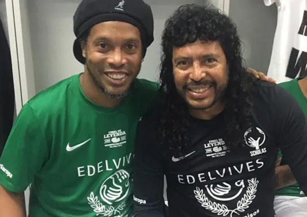 Ronaldinho confesó lo que representó para él desde niño la figura del ex portero colombiano René Higuita.