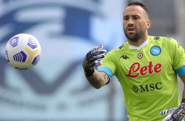 Se acaba de conocer que David Ospina no renovará su contrato con el Napoli en junio de 2022 y el colombiano a partir de enero tendrá la libertad de hacer algo por su futuro.