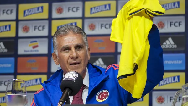 Se le acaban las opciones a Carlos Queiroz, pero esta vez llamó a un jugador que no era necesario, lo hizo con este objetivo en la Selección Colombia.