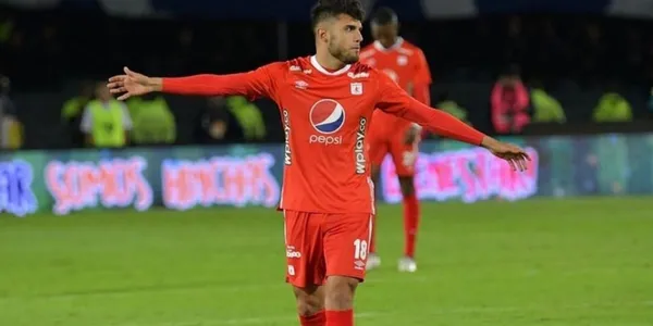 Tal parece que Juan Cruz Real quiere quemar a Rodrigo Ureña y en el América la pasa mal.