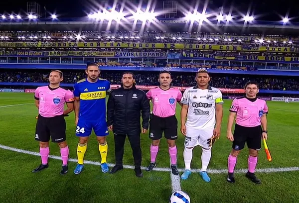 Teófilo Gutiérrez es persona no grata en Boca Juniors y el colombiano les hizo saber lo mismo con su particular forma de ser.