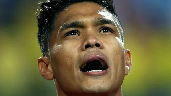 Todo un personaje, dentro y fuera de la cancha sin pelos en la lengua el barranquillero conto muchos de sus episodios que lo llevaron a estar muy cerca de la muerte.