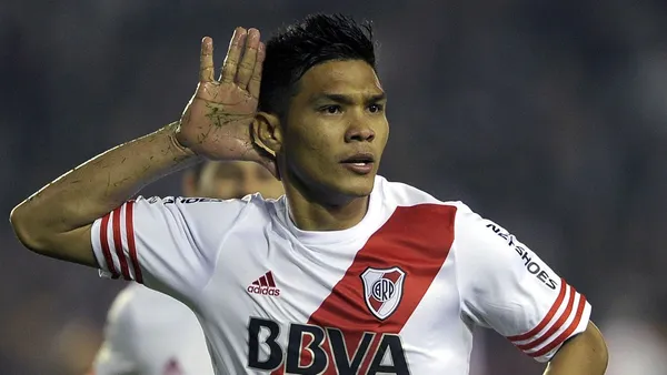Uno de los jugadores que más brilló en River Plate es Teófilo Gutiérrez, el colombiano alcanzó a tocar el cielo con el club, sin embargo, su costo se fue a los suelos y ahora vale esto a sus 35 años
