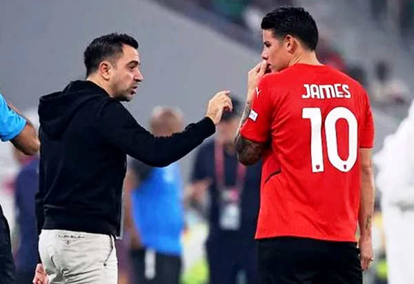 Xavi Hernández antes de irse al FC Barcelona tuvo una conversación con James Rodríguez donde le advertía temas puntuales del fútbol de Qatar.