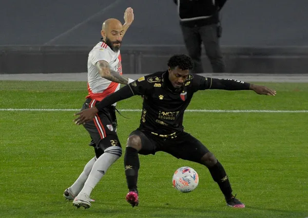 Yéiler Góez es uno de los futbolistas colombianos que juega en Argentina y está en la mira del River Plate.