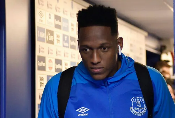 Yerry Mina según el periodista Rudy Galetti está en la mira del AC Milan, el colombiano aceptaría la oferta económica incluso tomando en cuenta que le pagarían menos en ese equipo.