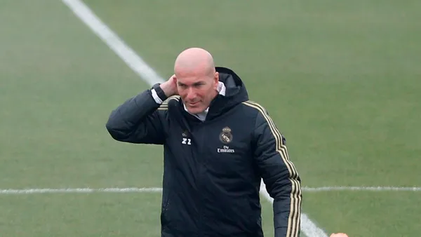 Zinedine Zidane habló sobre el nombre que lo reemplazará en el Real Madrid y habló sobre su salida del cuadro blanco.