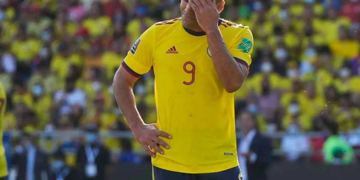 El delantero colombiano ingresó en el segundo tiempo en la derrota ante Argentina, la Selección Colombia sigue con su mala racha de resultados y de anotar goles.