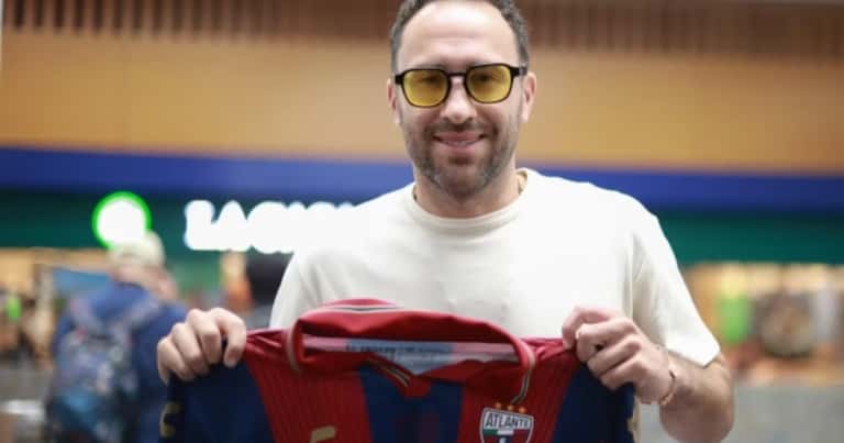 David Ospina tendría una reducción salarial tras su llegada al Atlante