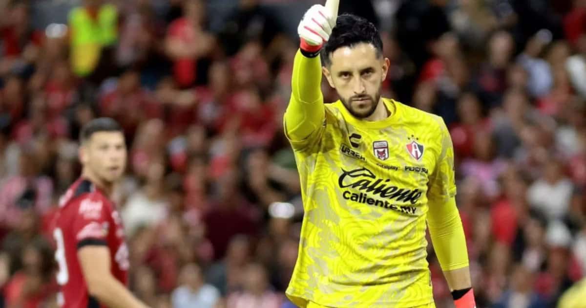 Vargas ya se encuentra a disposición de Néstor Lorenzo