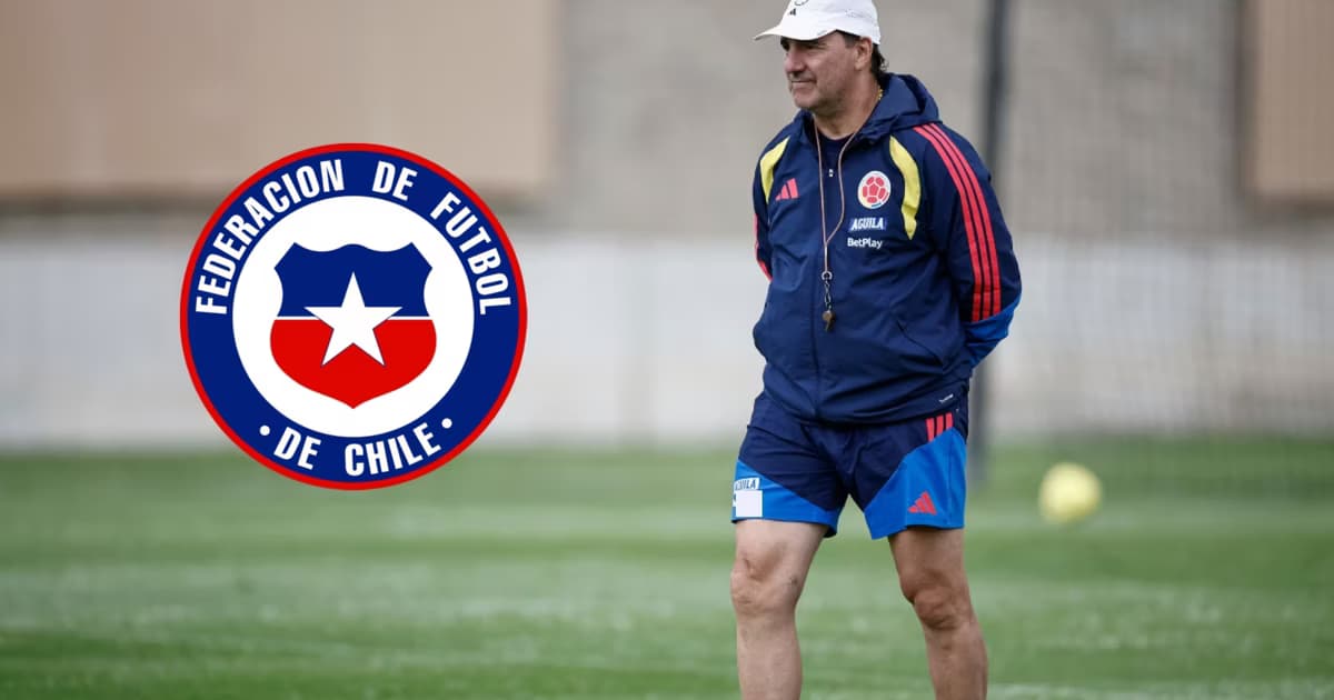 Néstor Lorenzo en el entrenamiento de Colombia