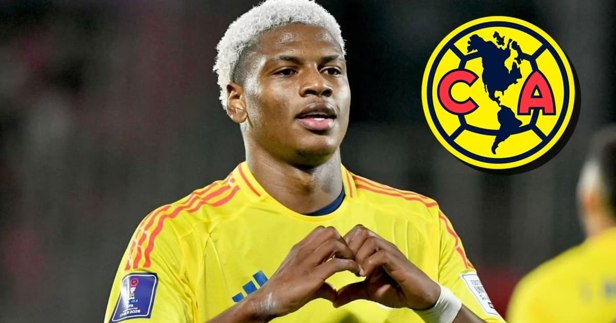 Oscar Perea con la camiseta de Colombia