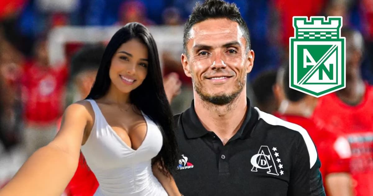 Lucas González y el escudo de Atlético Nacional