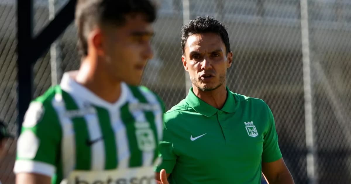 Lucas González como DT de Atlético Nacional