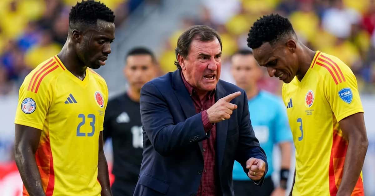 Néstor Lorenzo culpó a los defensas de Colombia por la línea de tres y hará cambios ante Perú