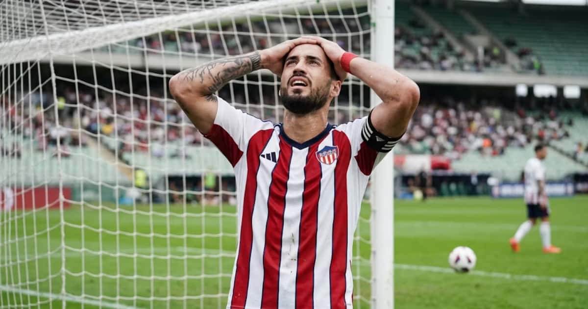 Francisco Fydriszewski falló una ocasión clara en el 2-2 de Junior y ahora enfrenta una decisión difícil