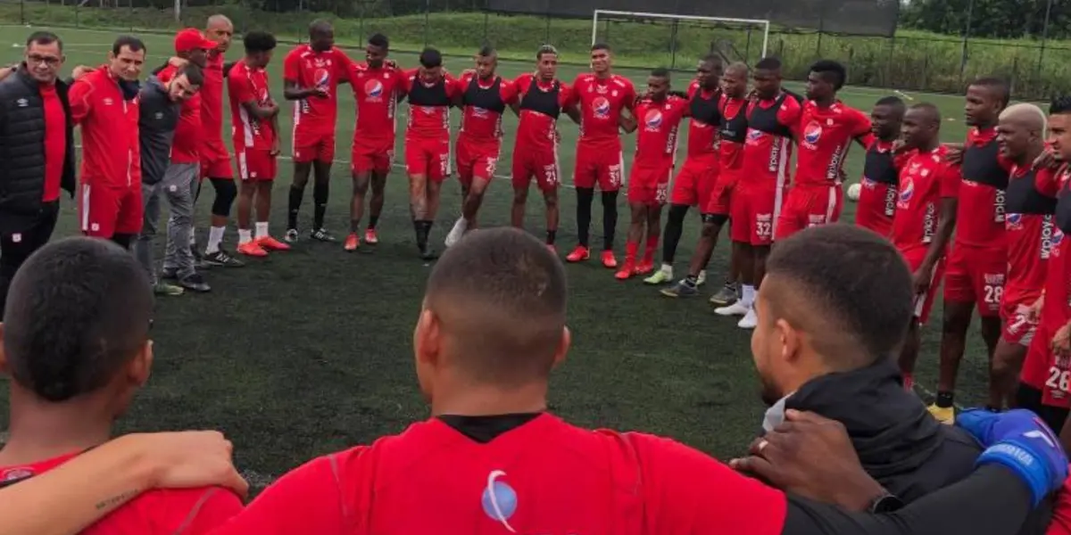 Así lo confirmó Pompilio Páez, asistente técnico de Juan Carlos Osorio en el equipo escarlata.