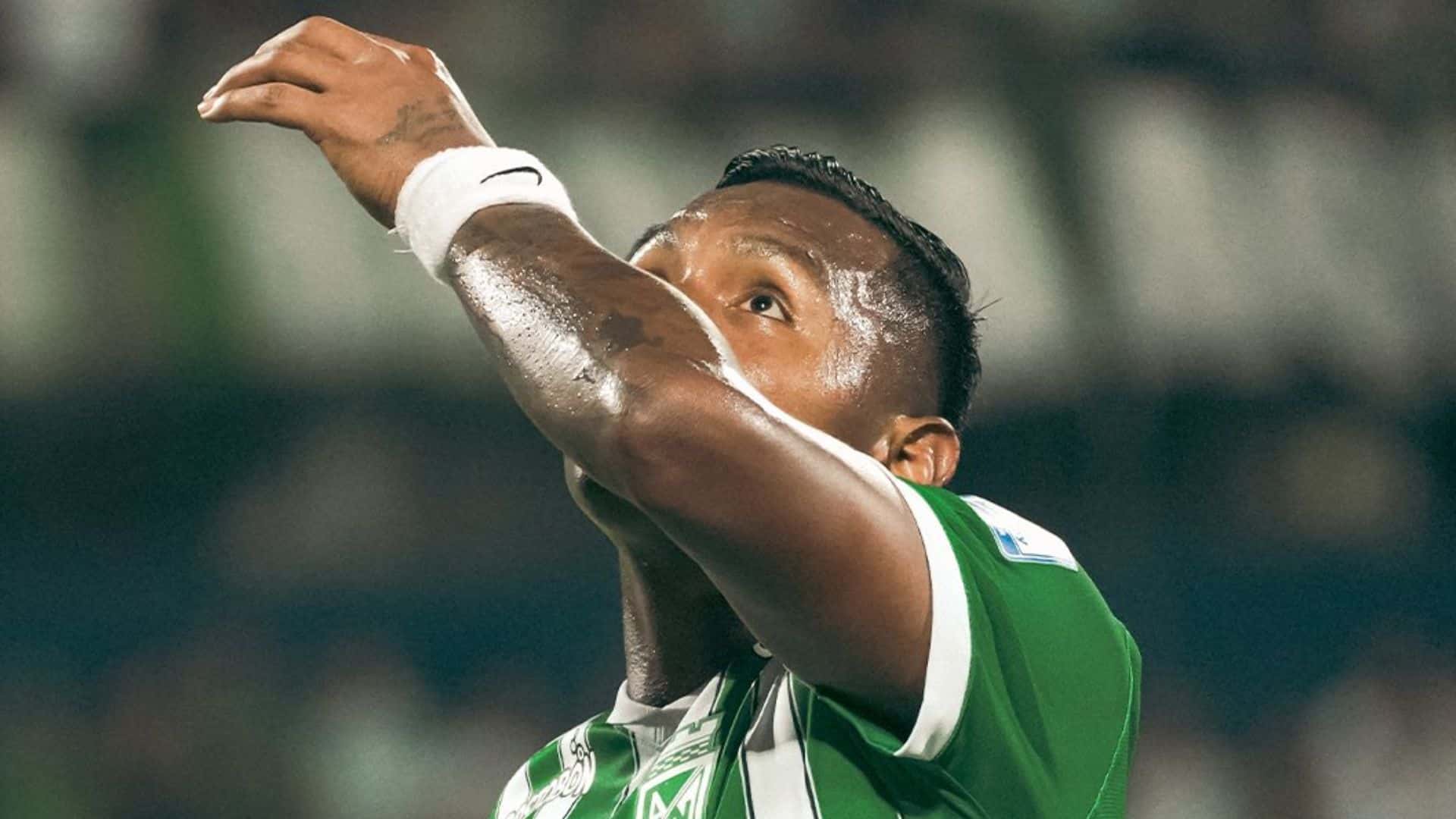 Atlético Nacional confirmó el XI titular para enfrentar a Independiente Santa Fe - X @Nacionaloficial