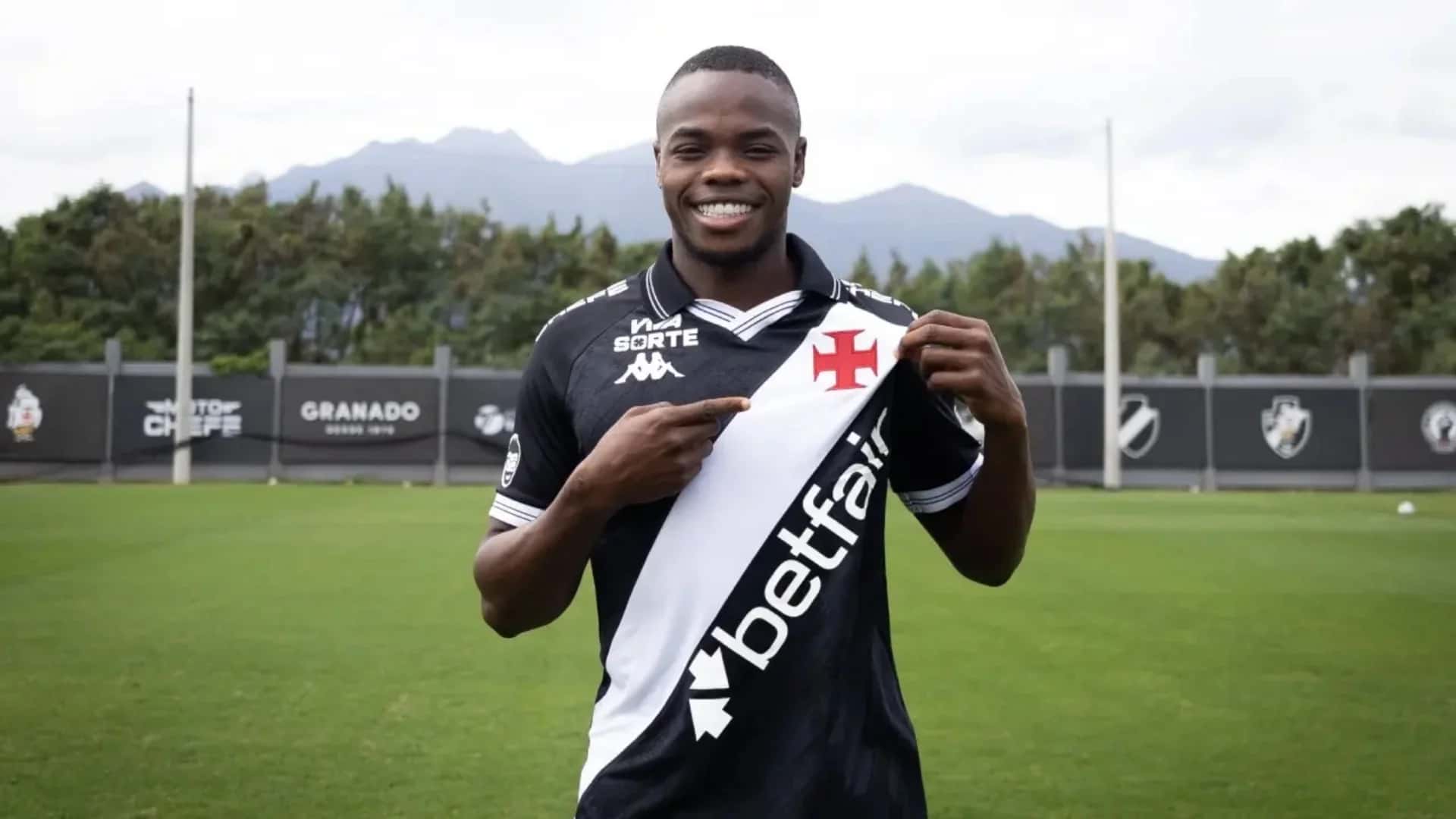 Carlos Andrés Gómez, figura en Vasco y próximo llamado a la Selección