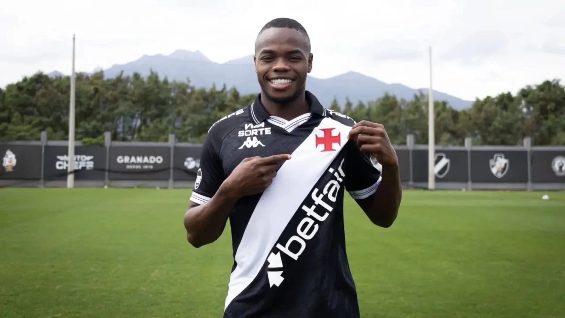 Carlos Andrés Gómez, figura en Vasco y próximo llamado a la Selección