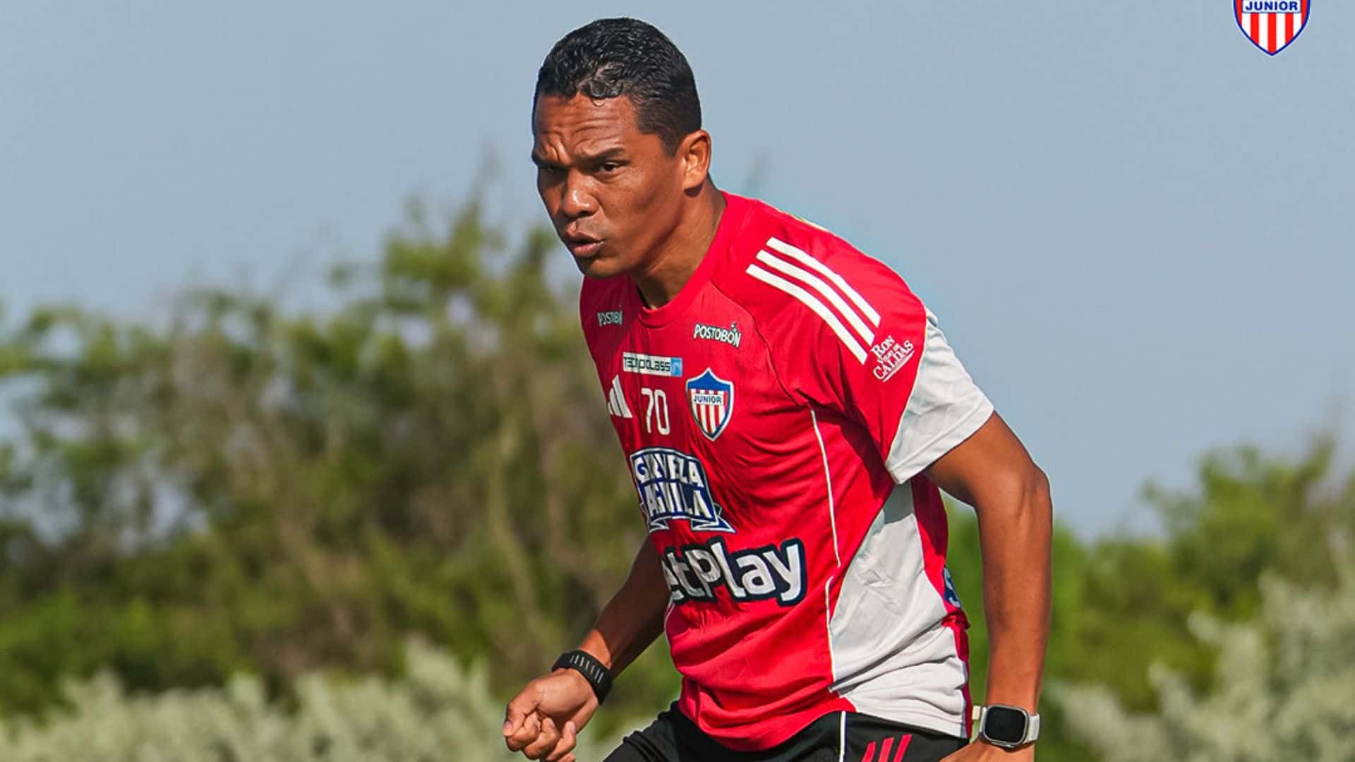 Carlos Bacca mostró su inconformismo sobre el arbitraje en el FPC - X @JuniorClubSA