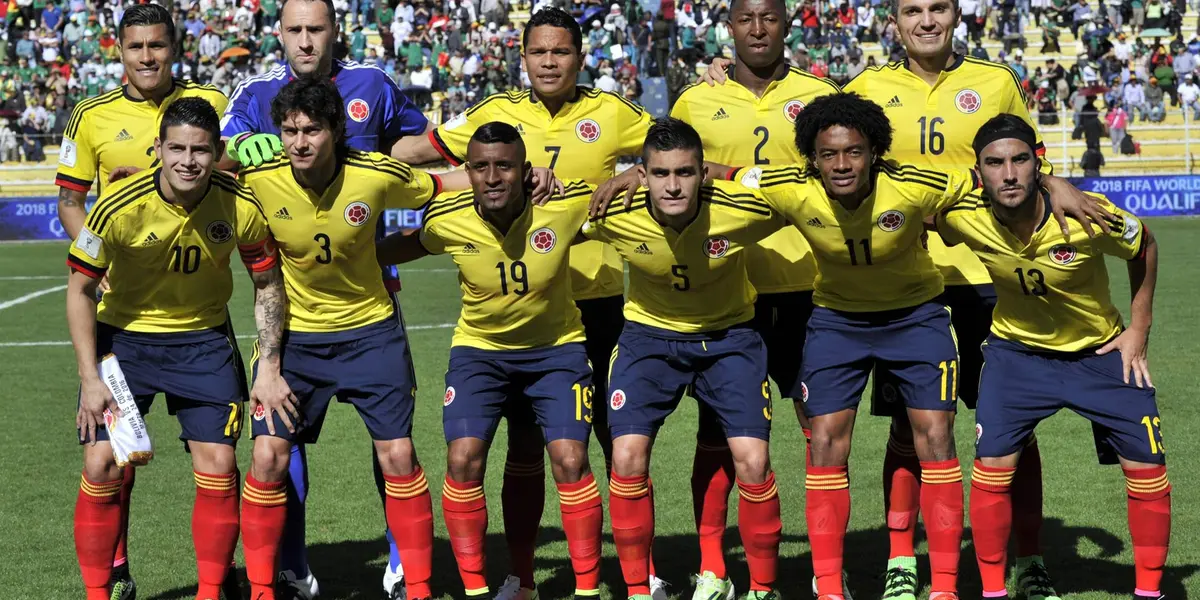 Con una sentida publicación en su perfil de Instagram, el lateral anunció que cuelga los botines como jugador profesional.