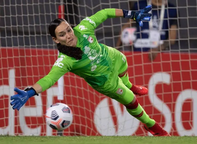 Continúa la emocionante Liga Colombiana femenina, la jornada 15, cerró con las chicas de Santa fe intratables, y ahora toman la punta del torneo.