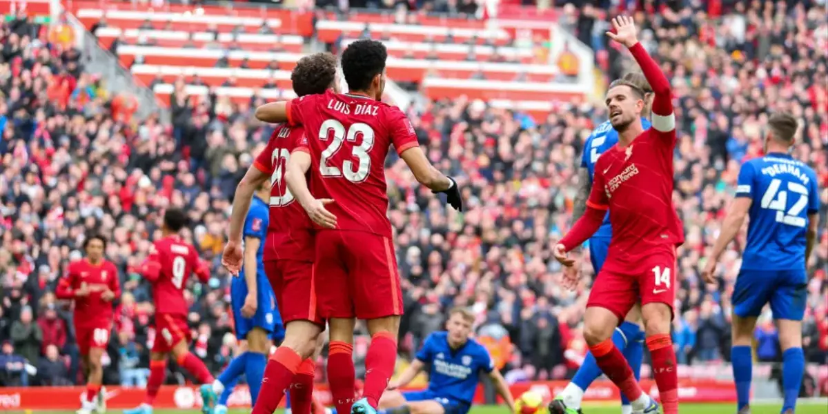 Contra todo pronóstico el guajiro Luis Díaz debuto con el Liverpool, en un encuentro de su club por FA Cup de Inglaterra.