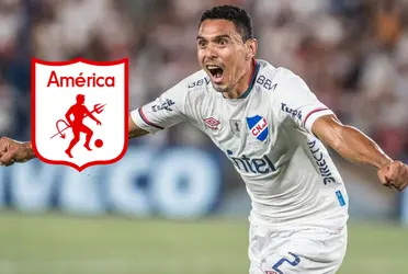 Daniel Bocanegra con la camiseta de Nacional de Montevideo.