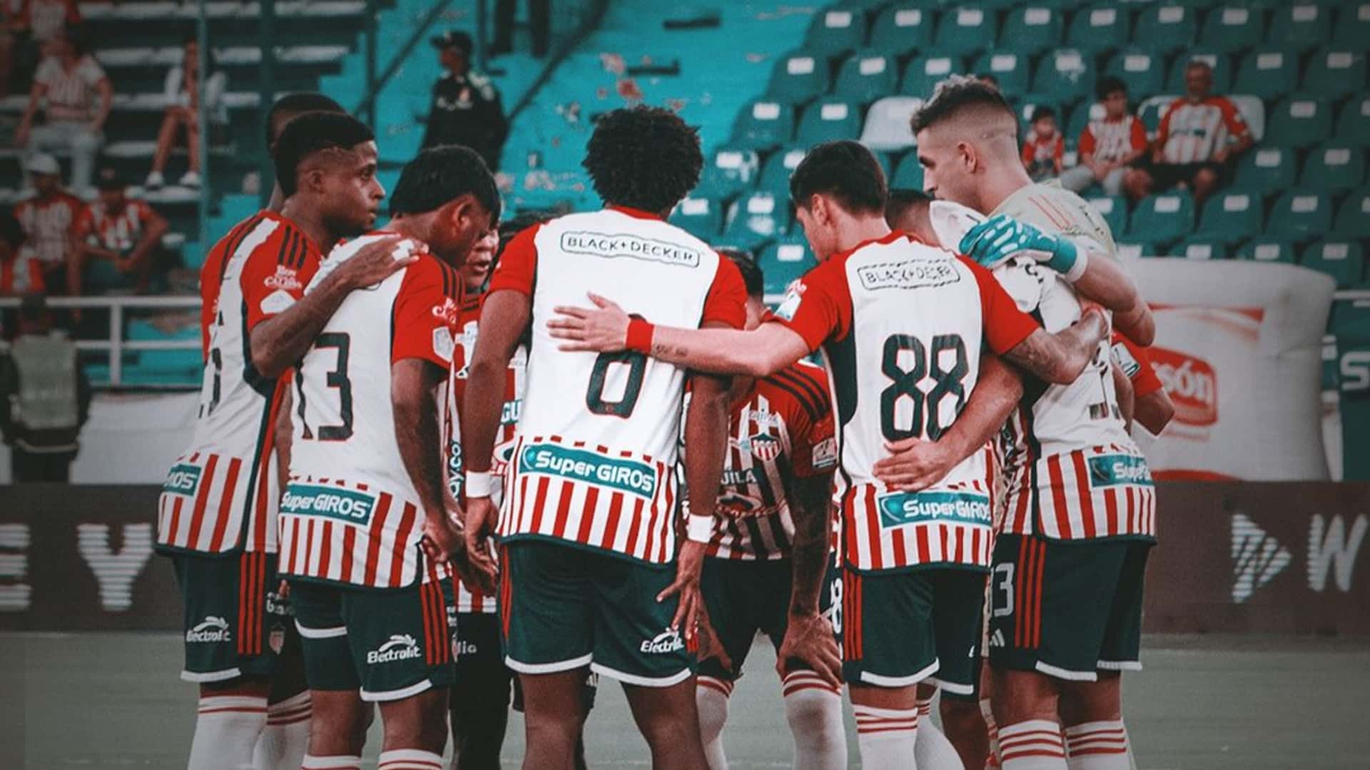 Delantero colombiano se ofrece a Fuad Char. Foto: Instagram