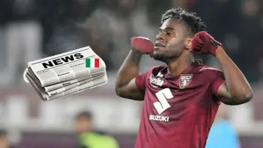 Duván Zapata con la camiseta del Torino de Italia.