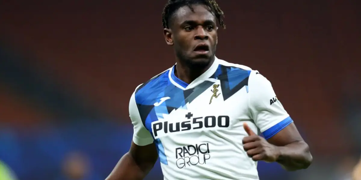 Duván Zapata es el objetivo del Inter de Milán tras la salida de Romelu Lukaku rumbo al Chelsea. Sin embargo, Zapata podría no llegar al cuadro de "Los Negriazules"; porque se anunció la contratación del delantero Edin Dzeko, quien proviene de la AS Roma, eso complica su firma y hay factores adicionales que pueden frenar la negociación entre el Atalanta y el Inter de Milán. Zapata perdería también un jugoso nuevo salario.